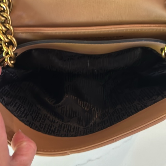 Kurt Geiger London Large Soho Quilted Leather Convertible Bag - Picture 9 of 13